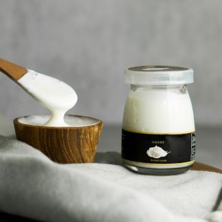 Natur Joghurt Premium (6,8% fat. No stabilizers or chemicals added)